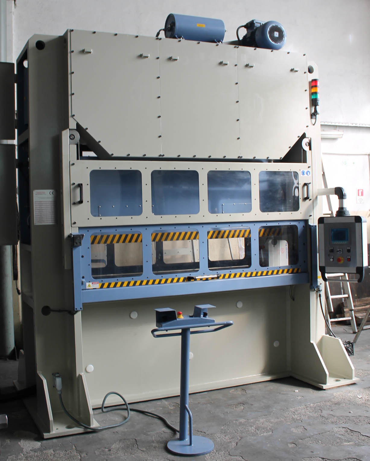 Прессы были изготовлены для компании VORNE.